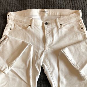 Banana Republic Premium White Denim w Zippers